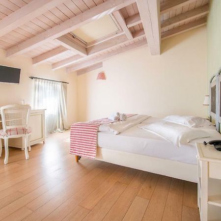 Hotel Villa Moron Negrar Bagian luar foto